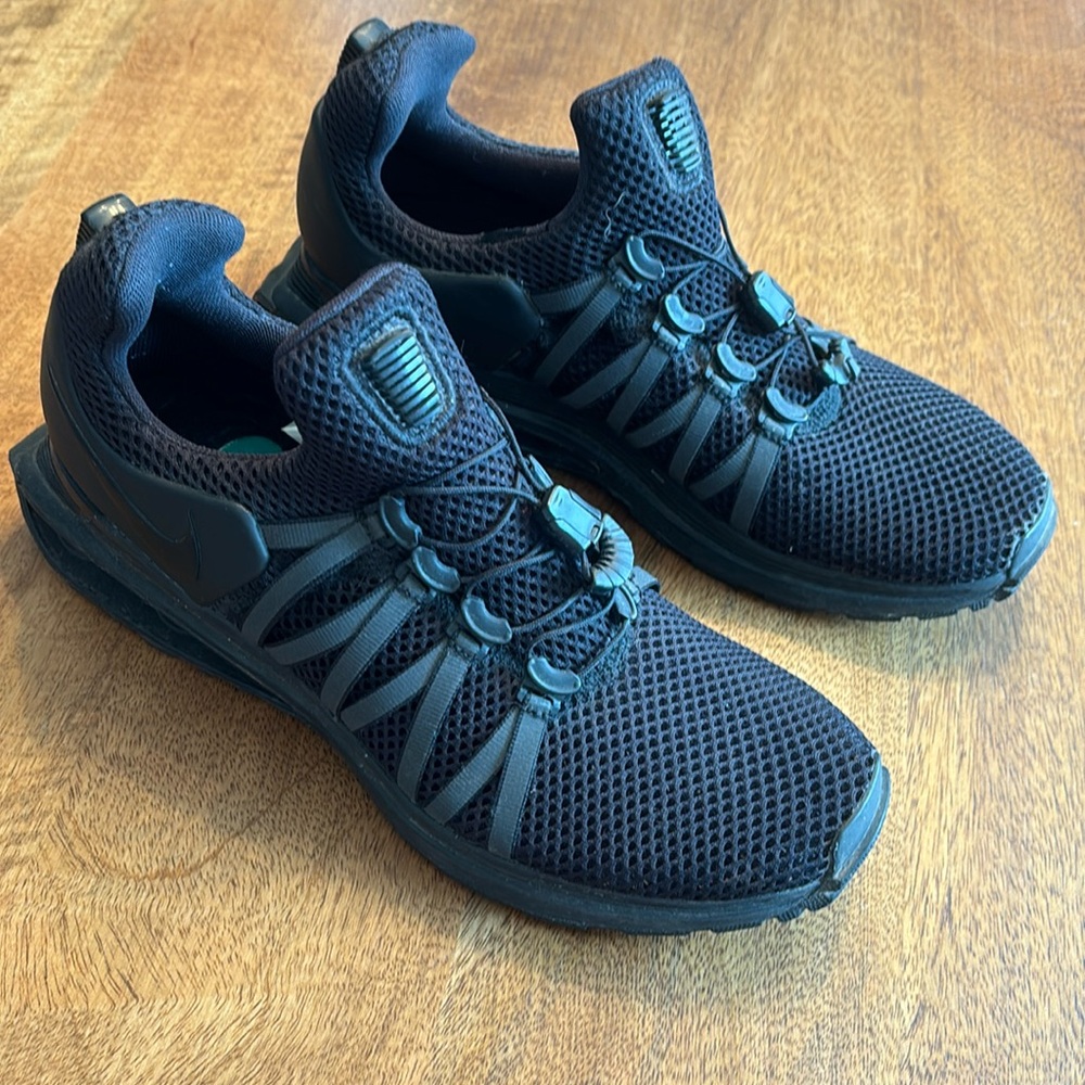 Nike Shox Gravity women’s 8